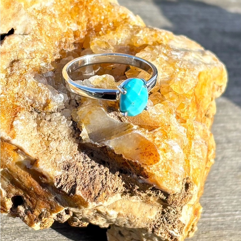 Turquoise Ring - Picture 10 of 11